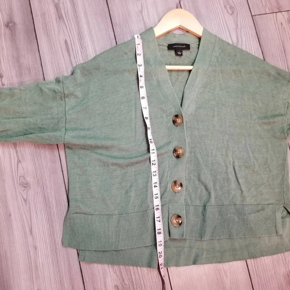 Ann Taylor Women's Linen Blend Cardigan Size Small Green Buttons - Picture 9 of 10